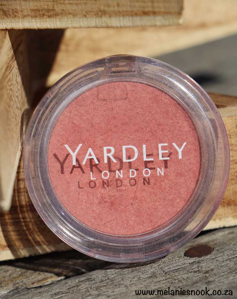 Yardley London Blusher - Love in the Mist